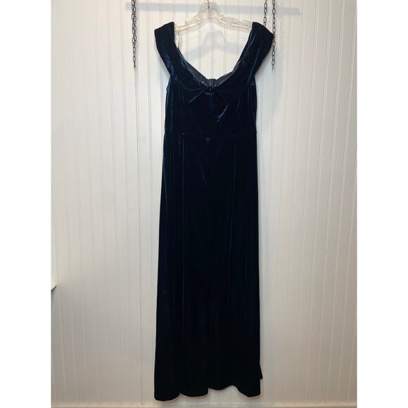 OLEG Cassini Navy Blue Velvet Off-the-Shoulder Sheath Mother of Bride Size 16W - Picture 4 of 9